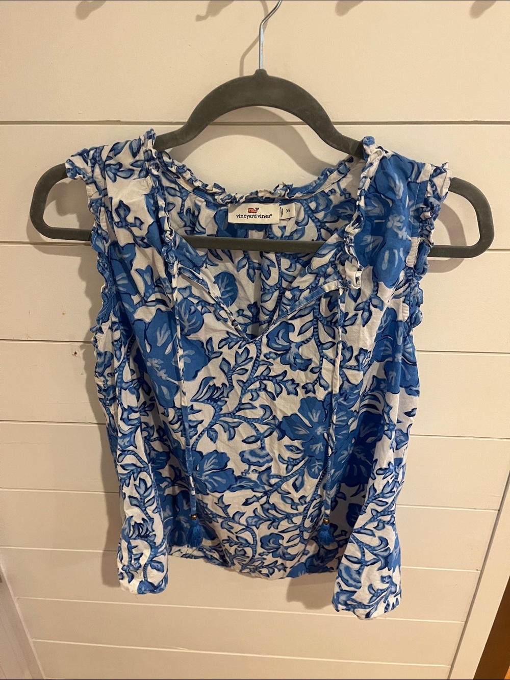 Vineyard Vines Blue Floral Tie-Front Sleeveless top XS